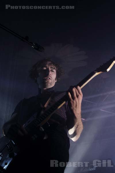 A PLACE TO BURY STRANGERS - 2012-04-15 - PARIS - La Boule Noire - 